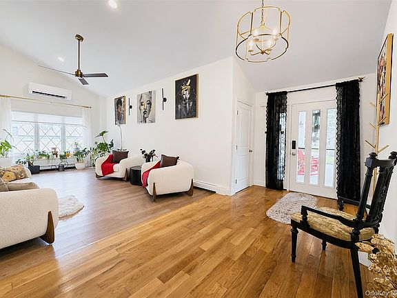 5th image of 3 Stratford Road
