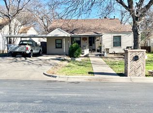 1508 Byrd Dr, River Oaks, TX 76114