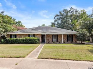 1369 Crescent Dr, Baton Rouge, LA 70806