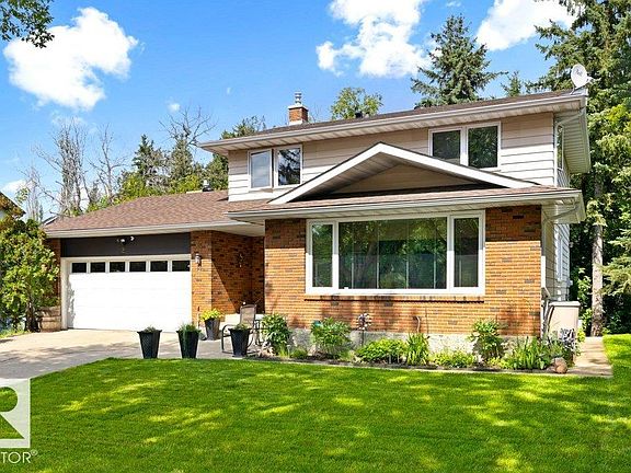 2nd image of 2 Greenwood Pl