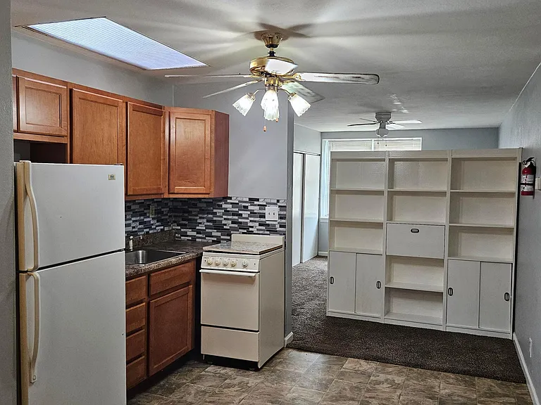 101 S Seminary St #2 — Photo 7