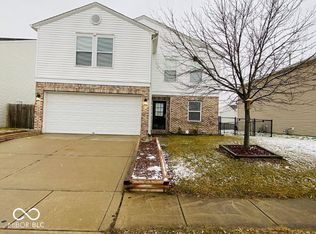1946 Prairie Sky Ln, Greenwood, IN 46143
