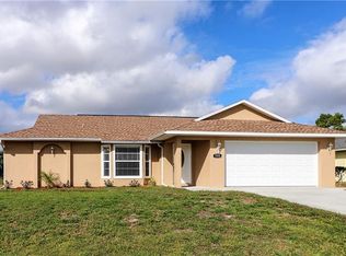 7055 Strawberry St, Englewood, FL 34224