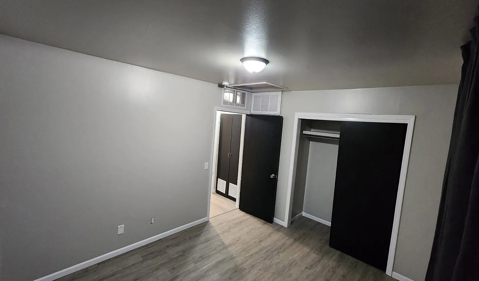 2 bed, 720 sqft, $964 — Photo 3