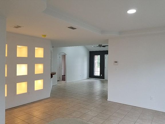 5th image of 2313 Linsay Ave