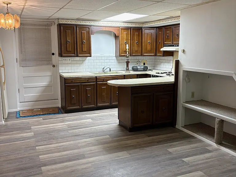 1414 Manor Ln #A — Photo 5