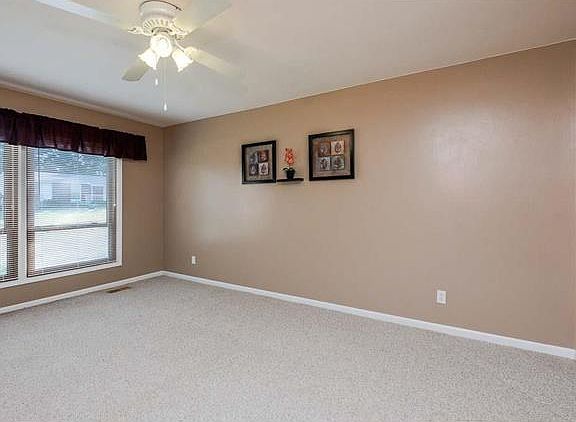 4th image of 2328 La Cuesta Dr