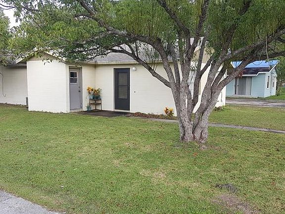 3rd image of 2418 S Lake Ave