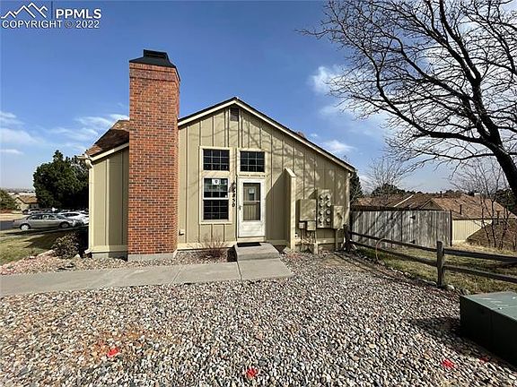 2nd image of 6850 Ravencrest Dr