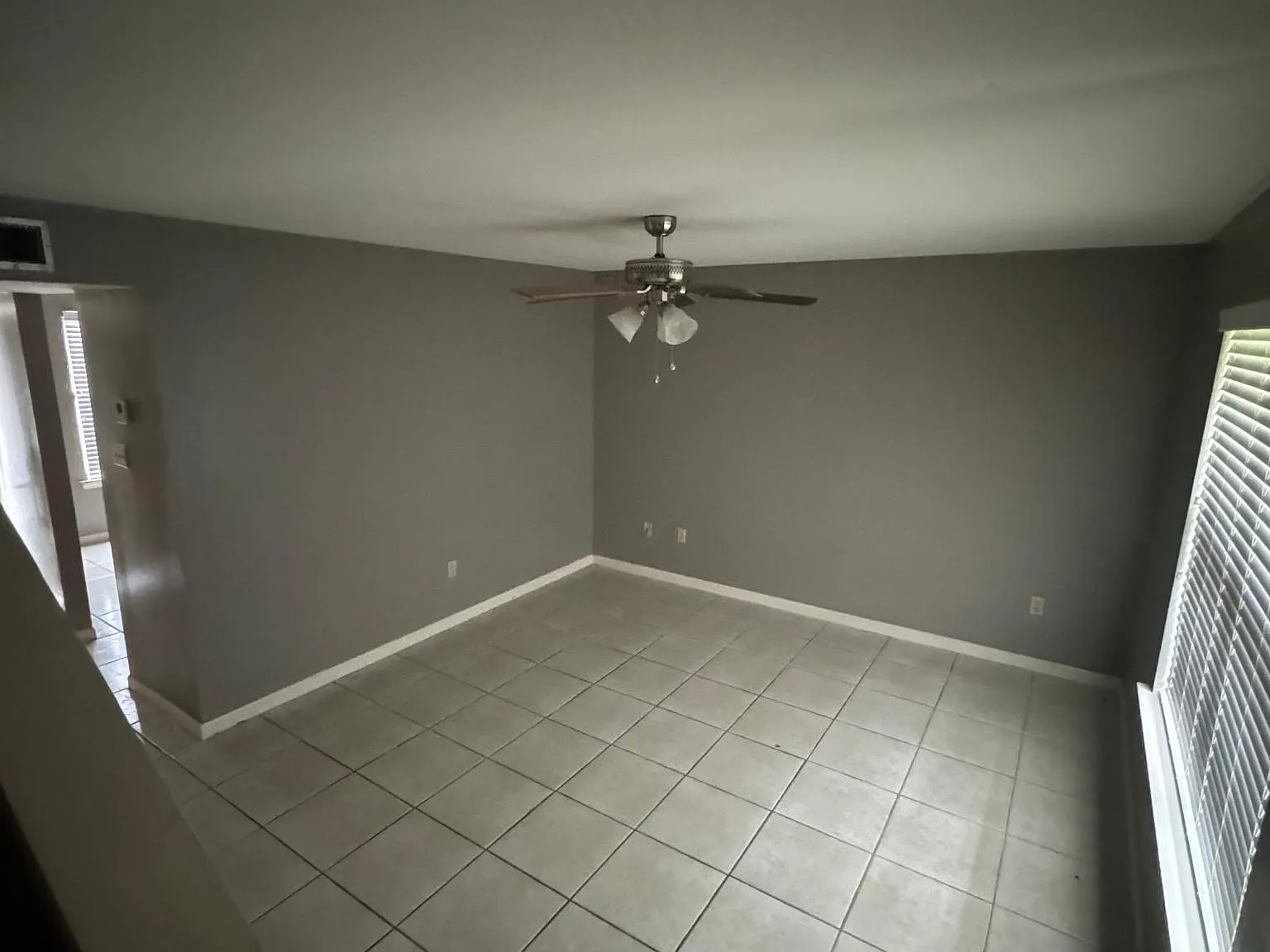 2 bed, 1.5 bath, 950 sqft, $995 — Photo 4