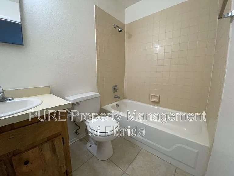 5420 SE 29th Pl #A — Photo 17