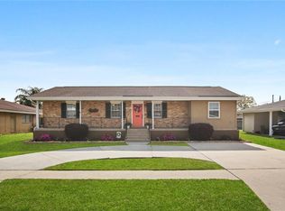1501 Disney Dr, Metairie, LA 70003