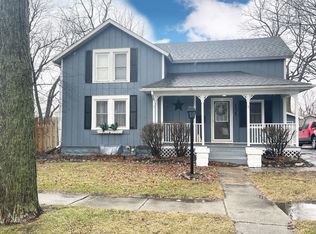 135 S Walnut St, Manteno, IL 60950