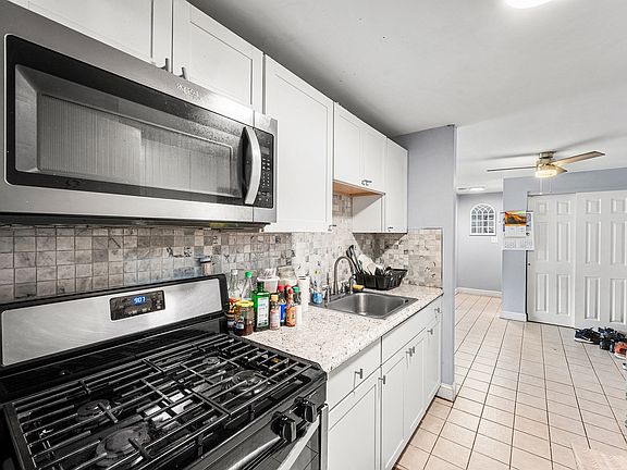 4th image of 347 Pawtucket Blvd Unit 3