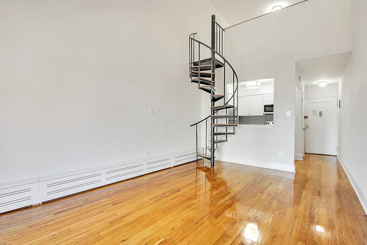 3615 Oxford Avenue — Photo 2