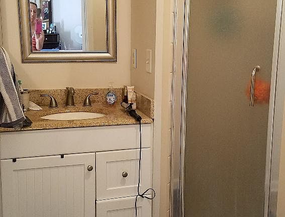 Master bath with shower