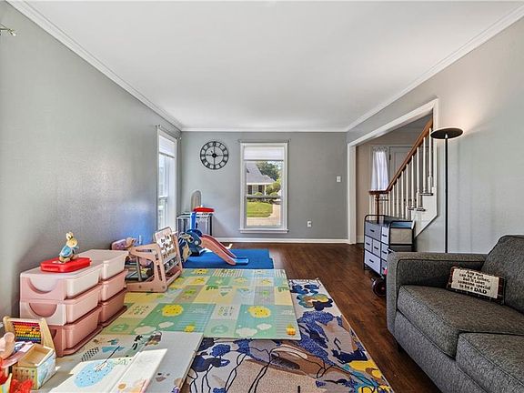 5th image of 3616 Inwood Ave