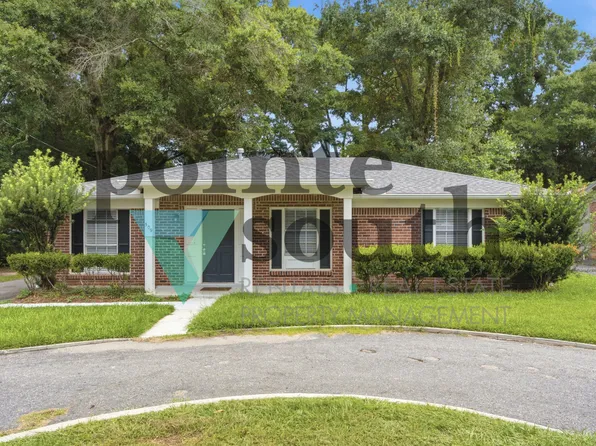 509 Gayfer Ave, Fairhope, AL 36532