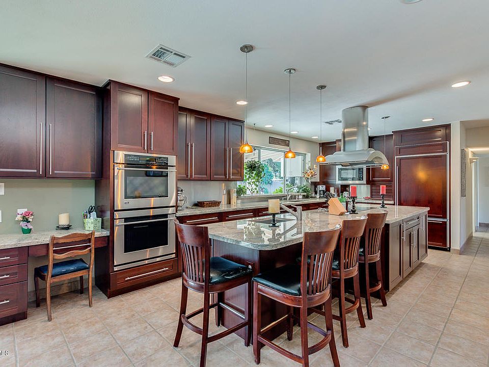 1st image of 5721 E Voltaire Ave