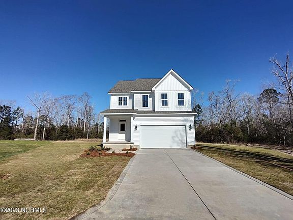 5th image of 380 Sandy Brook Ct