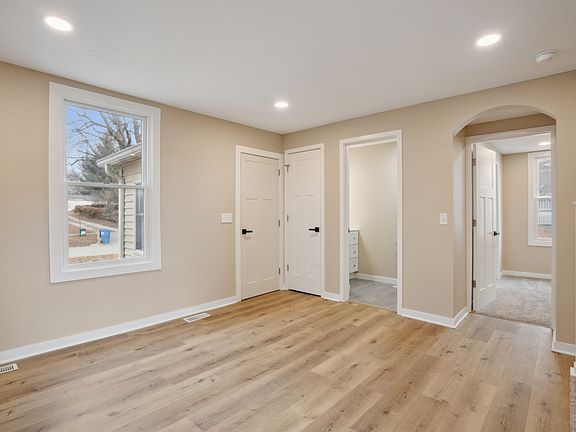 2nd image of 805 E 1st Ave