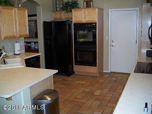 5th image of 141 W Wood Dr