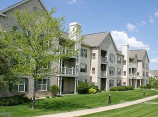 8541 Greenway Blvd APT 301, Middleton, WI 53562