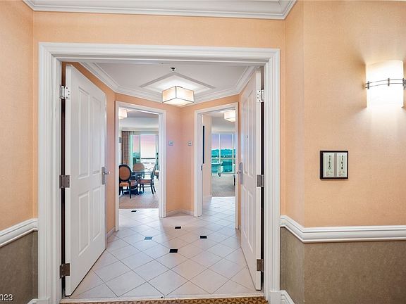 5th image of 145 E Harmon Ave #1120