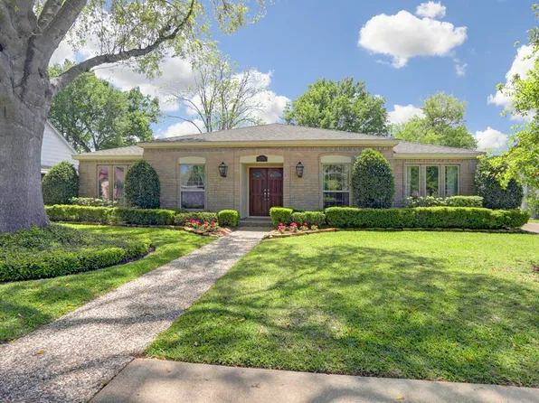 7919 Windswept Ln, Houston, TX 77063