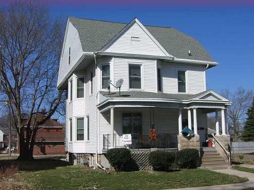 1st image of 208 S Park St