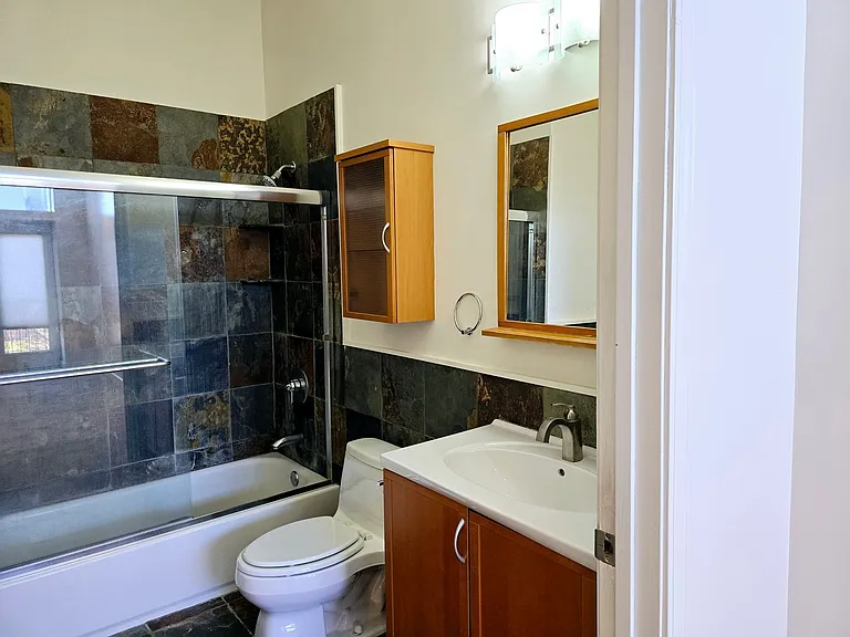 4500 Olive St — Photo 12