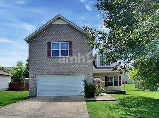 1127 Benton Mason Dr, La Vergne, TN 37086