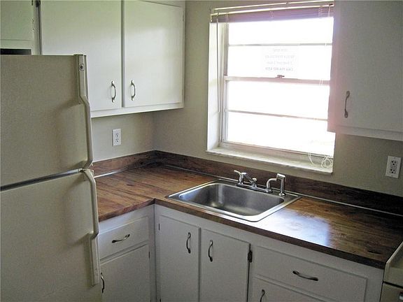 4th image of 5174 NE 6th Avenue #523