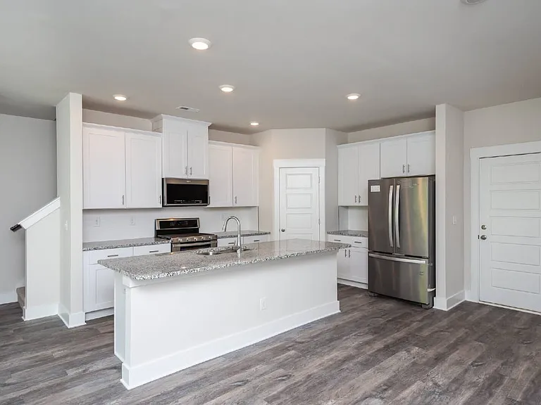 69 Galley Ln — Photo 6