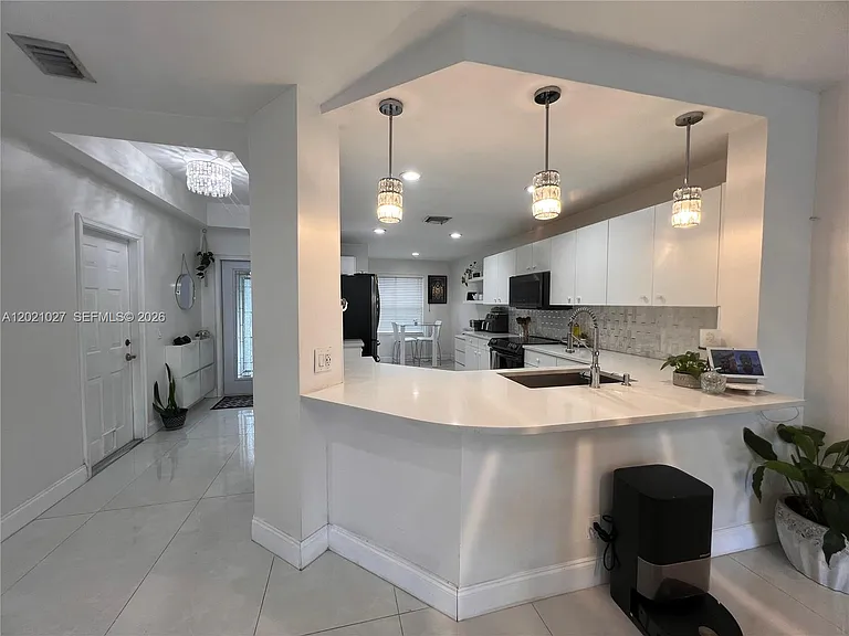 1590 Orion Ln — Photo 7