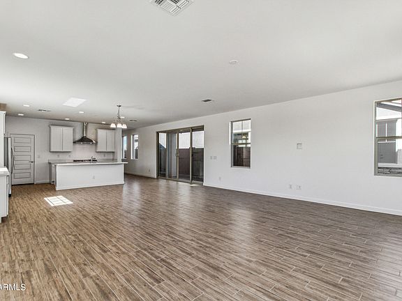 5th image of 26206 N 19TH Lane