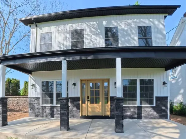 41 S 2nd St, Emmaus, PA 18049