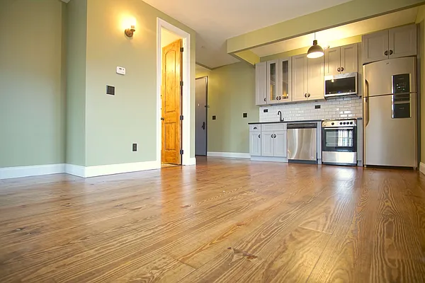 Rented by Lofts and Flats LLC | media 17