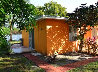 101 NE 154th St, Miami, FL 33162