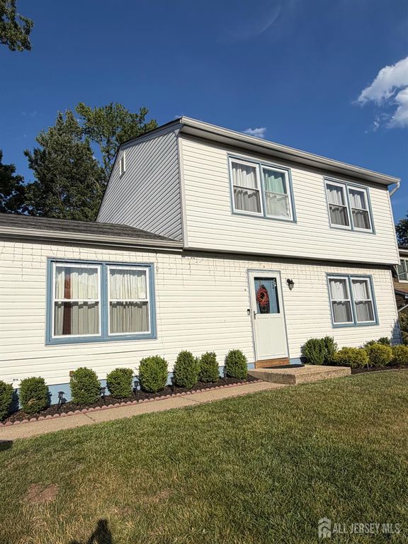 36 Netherwood Cir, Edison, NJ - View 2