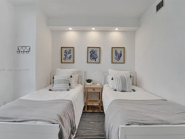 16385 Biscayne Blvd #3107 — Photo 23