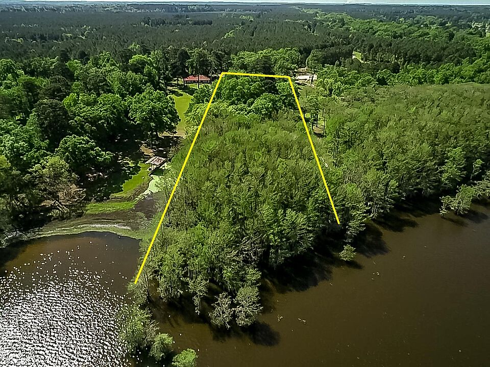 1st image of 451 Wiggins Rd