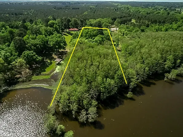 451 Wiggins Rd, Karnack, TX 75661