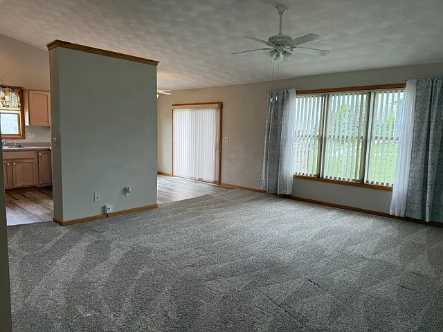 Bond Pl — Photo 1