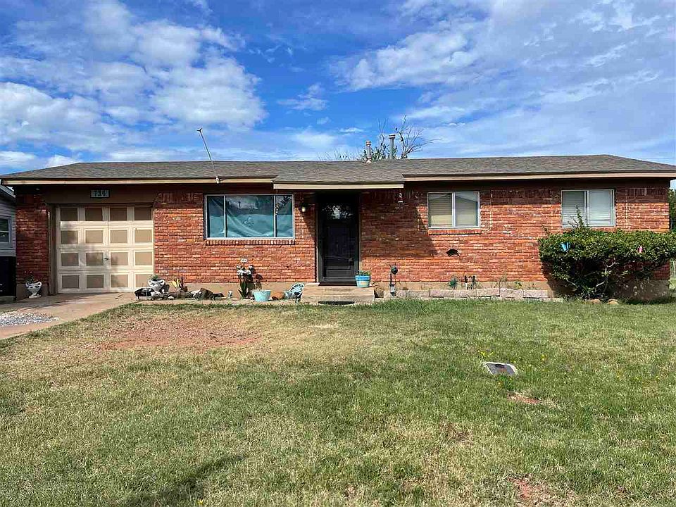1st image of 736 SW 46th St