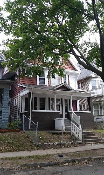 1st image of 2225 N 36th St #2227