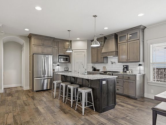 5th image of 1901 Cattails Drive
