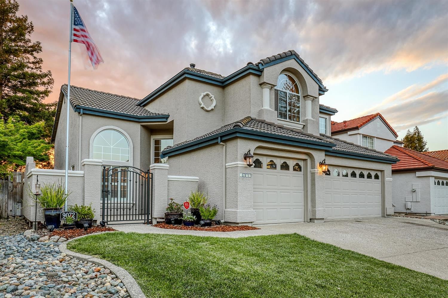 9072 Acorn Ridge Cir Elk Grove Ca 95758 Zillow