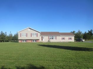 24423 Katie Ln, Watertown, NY 13601