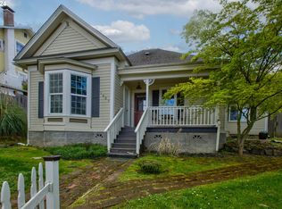 1407 SE Douglas Ave, Roseburg, OR 97470